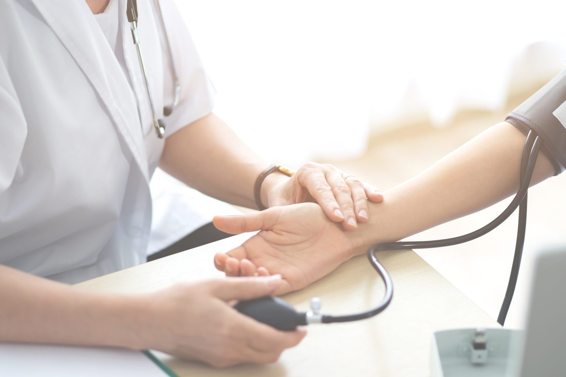 Measuring blood pressure in clinic